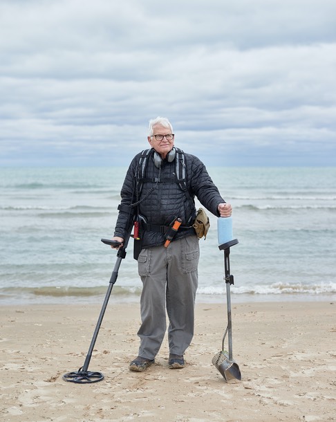 Beach metal detecting photo